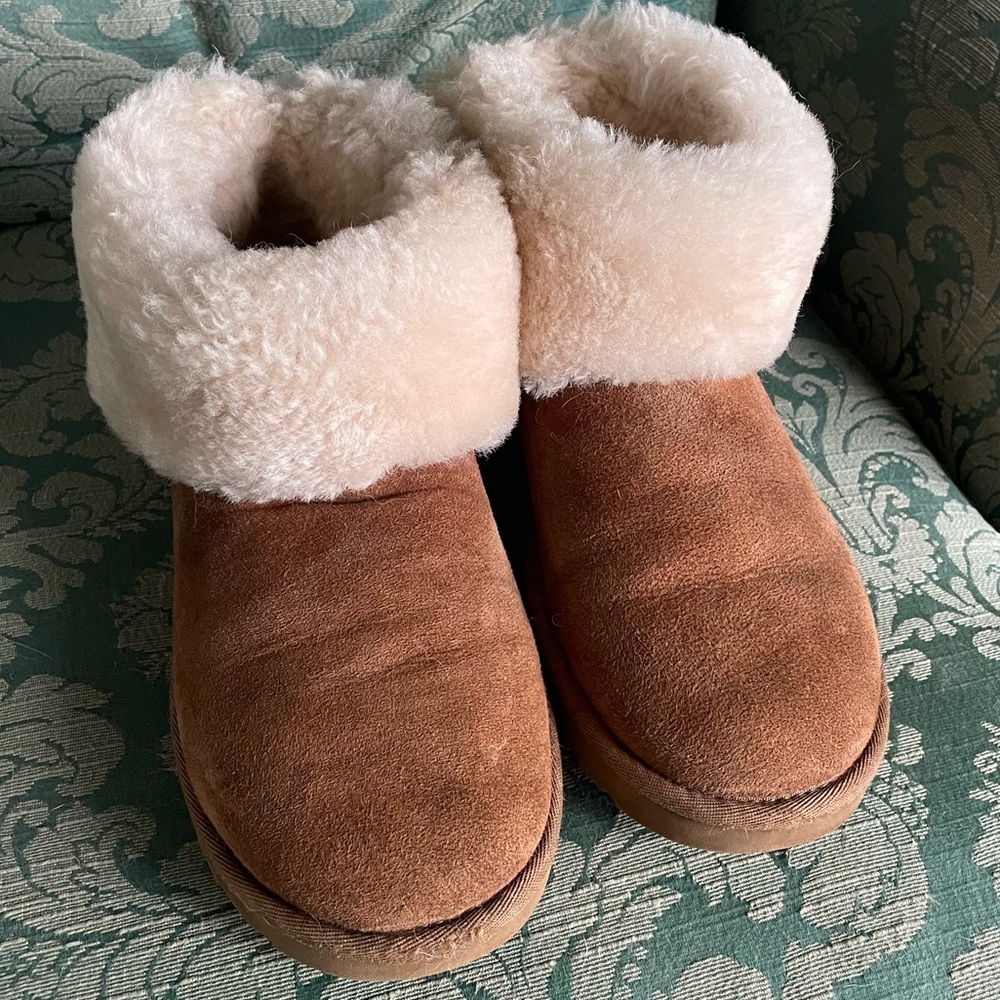 Ugg mini boots 8